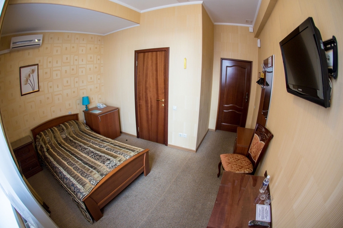 Imagen de la habitación del Hotel Lazurny Bereg, Irkutsk. Foto 11