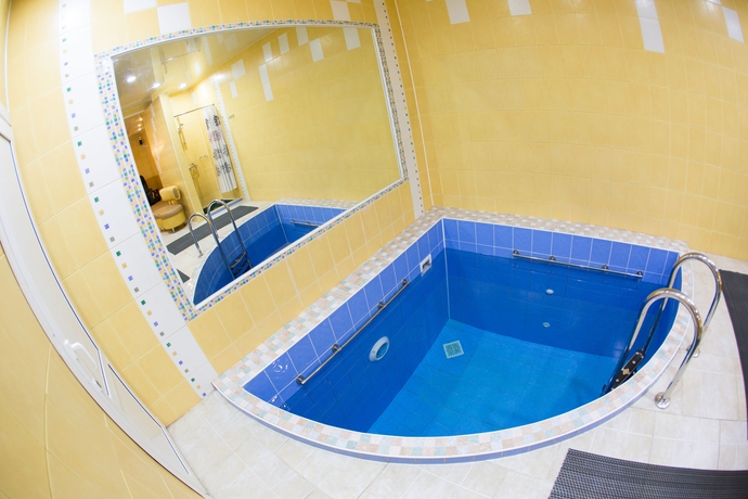 Imagen de la piscina del Hotel Lazurny Bereg, Irkutsk. Foto 15