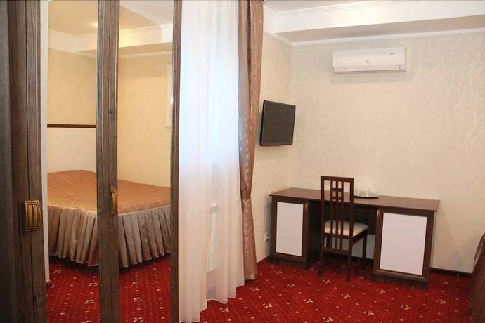 Imagen de la habitación del Hotel Lazurny Bereg, Tium&eacute;n. Foto 9