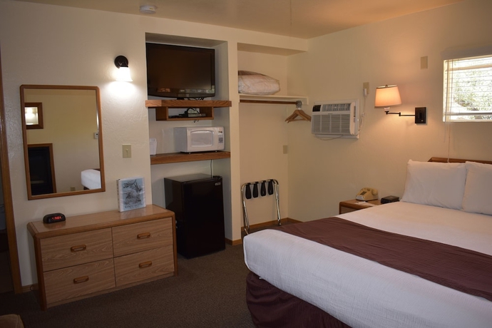 Imagen de la habitación del Hotel Lazy J Ranch Motel. Foto 5