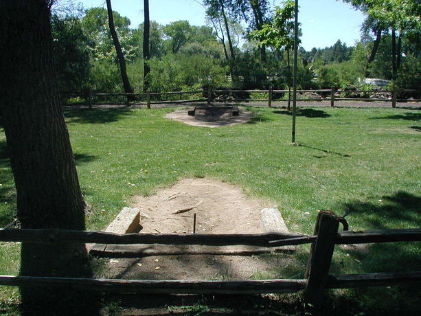 Imagen de los exteriores del Hotel Lazy Oaks Resort. Foto 4