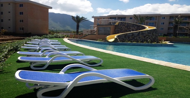 Imagen de la piscina del Hotel Ld Suites Punta Playa. Foto 6