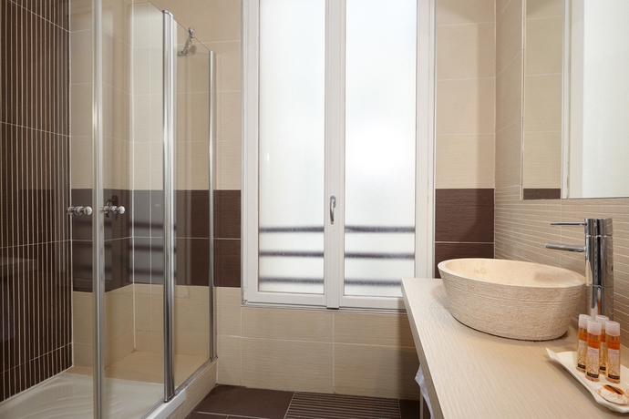 Imagen de la habitación del Hotel Le 46. Foto 6