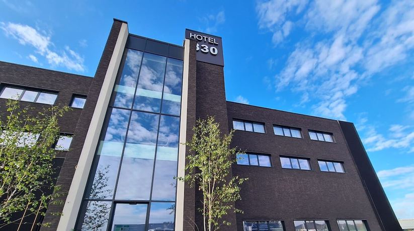 Imagen general del Hotel Le 830. Foto 2