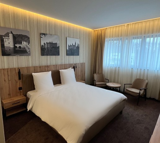 Imagen de la habitación del Hotel Le 830. Foto 16