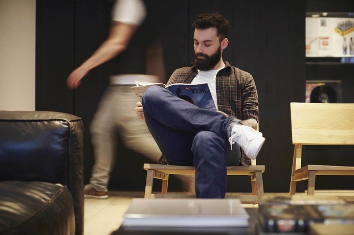 Imagen del bar/restaurante del Hotel Le 9hotel Opera. Foto 2