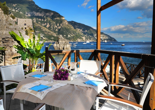 Imagen del bar/restaurante del Hotel Le Agavi. Foto 5