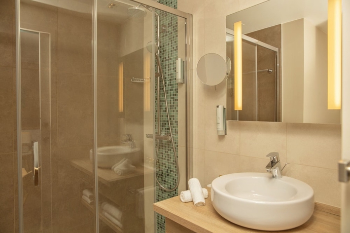 Imagen de la habitación del Hotel Le B D'arcachon By Inwood Hotels. Foto 14