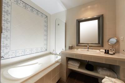 Imagen de los interiores del Hotel Le Bailli De Suffren. Foto 7