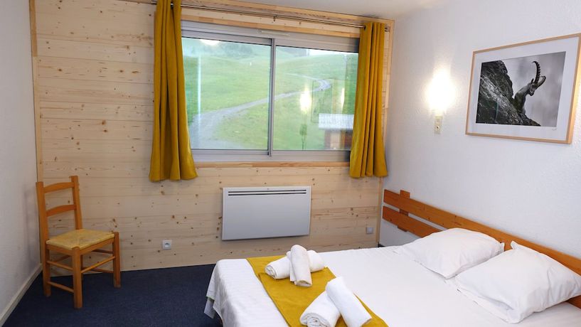 Imagen de la habitación del Hotel Le Balcon Des Ecrins. Foto 7