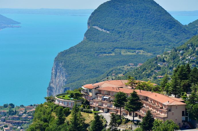 Imagen de la piscina del Hotel Le Balze Aktiv and Wellness. Foto 12