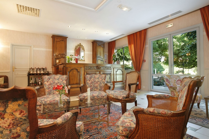 Imagen del bar/restaurante del Hotel Le Beau Rivage, CONDRIEU. Foto 3