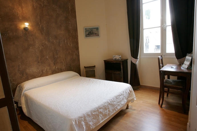 Imagen de la habitación del Hotel Le Beau S&eacute;jour, Saint Raphael. Foto 3