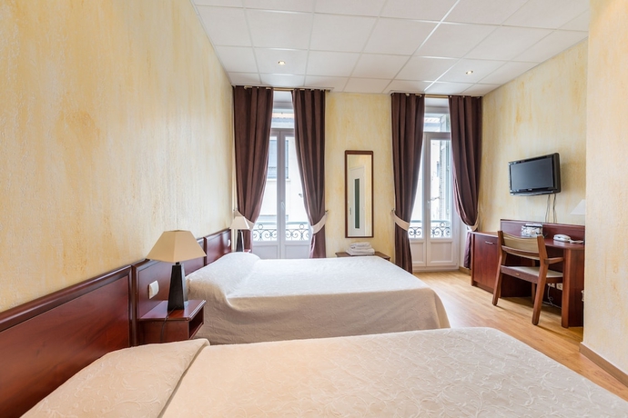 Imagen de la habitación del Hotel Le Beau S&eacute;jour, Saint Raphael. Foto 4