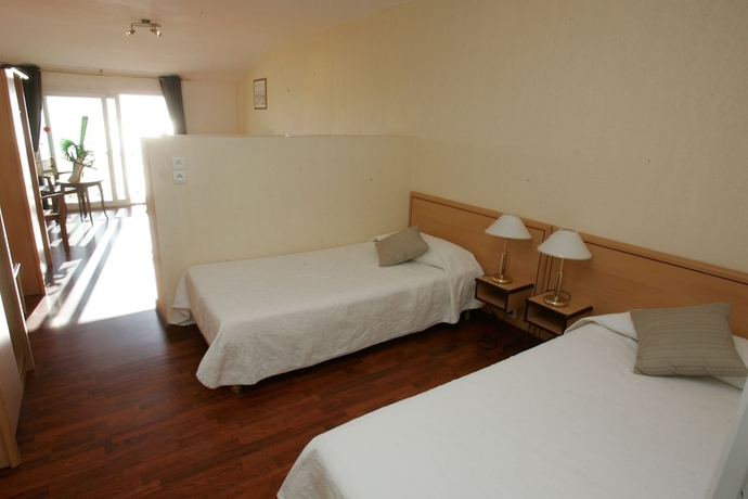 Imagen de la habitación del Hotel Le Beau S&eacute;jour, Saint Raphael. Foto 15