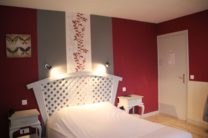 Imagen de la habitación del Hotel Le Bellevue, Caen. Foto 4