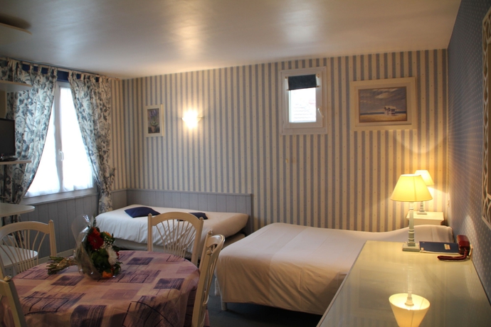 Imagen de la habitación del Hotel Le Bellevue, Caen. Foto 7
