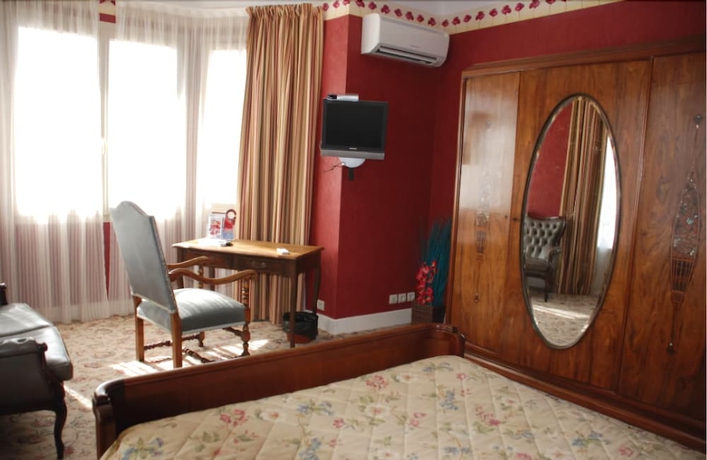 Imagen de la habitación del Hotel Le Bellevue Montrichard. Foto 17