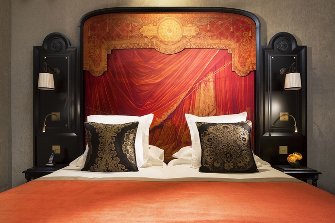 Imagen de la habitación del Hotel Le Belmont Paris. Foto 11