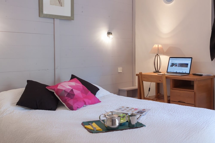Imagen de la habitación del Hotel Le Belv&eacute;d&egrave;re, Brides les Bains. Foto 5