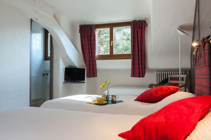 Imagen de la habitación del Hotel Le Belv&eacute;d&egrave;re, Brides les Bains. Foto 9