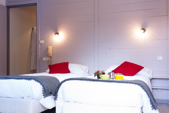 Imagen de la habitación del Hotel Le Belv&eacute;d&egrave;re, Brides les Bains. Foto 14