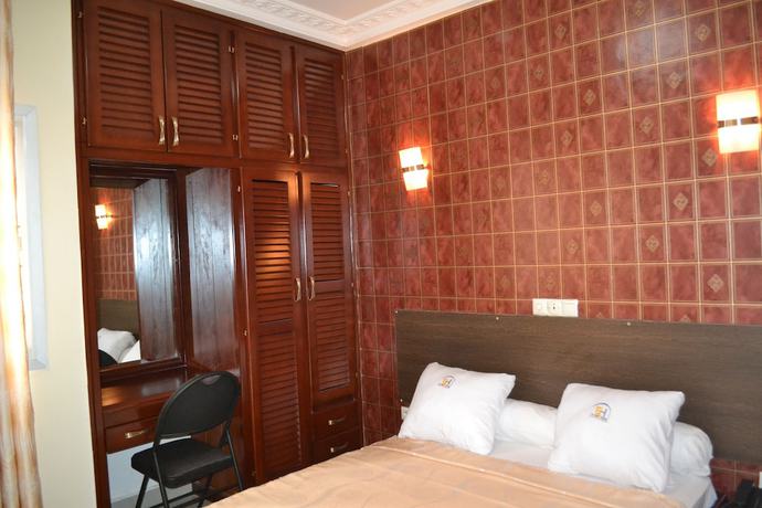 Imagen de la habitación del Hotel Le Best. Foto 13