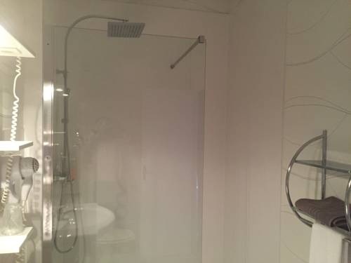 Imagen de la habitación del Hotel Le Beverl'inn. Foto 11