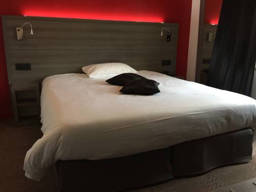 Imagen de la habitación del Hotel Le Beverl'inn. Foto 15