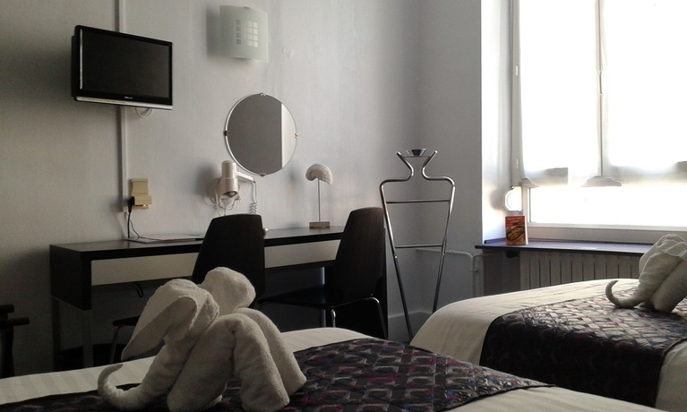 Imagen de la habitación del Hotel Le Biarritz - Vichy. Foto 9