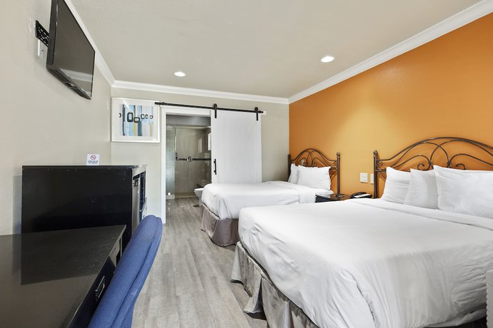 Imagen de la habitación del Hotel Le Blanc Inn and Suites. Foto 8