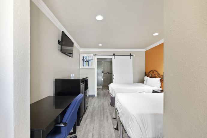 Imagen de la habitación del Hotel Le Blanc Inn and Suites. Foto 14