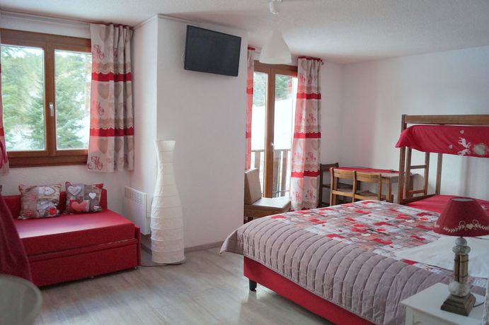 Imagen de la habitación del Hotel Le Blanchon. Foto 10