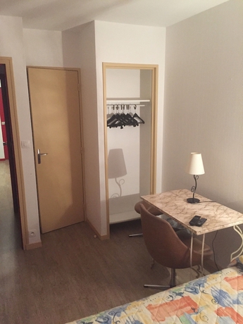 Imagen de la habitación del Hotel Le Boischaut. Foto 18