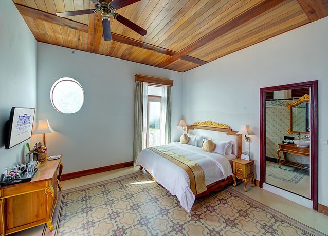 Imagen de la habitación del Hotel Le Bokor Palace. Foto 9