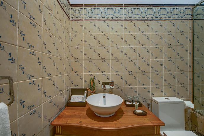 Imagen de la habitación del Hotel Le Bokor Palace. Foto 13