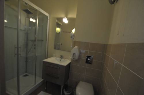 Imagen de la habitación del Hotel Le Bon Cap. Foto 3