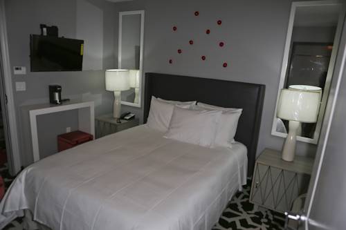 Imagen de la habitación del Hotel Le Bon Hollywood. Foto 7