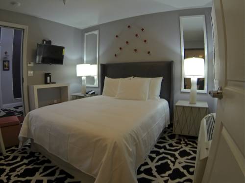 Imagen de la habitación del Hotel Le Bon Hollywood. Foto 8