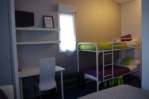 Imagen de la habitación del Hotel Le Bon Repos. Foto 8