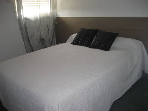 Imagen de la habitación del Hotel Le Bon Repos. Foto 14