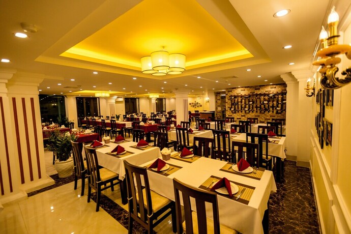 Imagen del bar/restaurante del Hotel Le Bordeaux Sapa. Foto 19