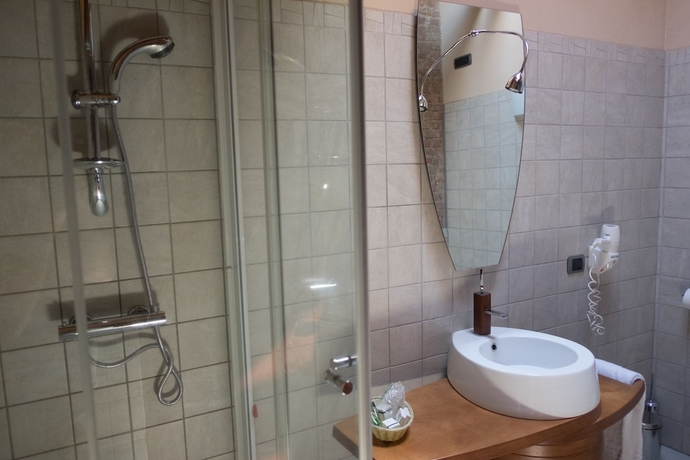 Imagen de la habitación del Hotel Le Botti. Foto 15