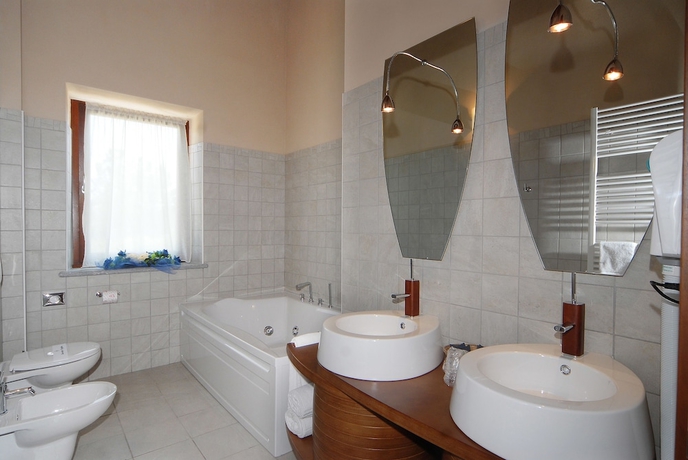 Imagen de la habitación del Hotel Le Botti. Foto 17