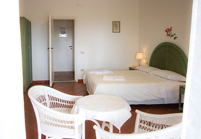 Imagen de la habitación del Hotel Le Bouganville Rooms Suites and Apartments. Foto 4