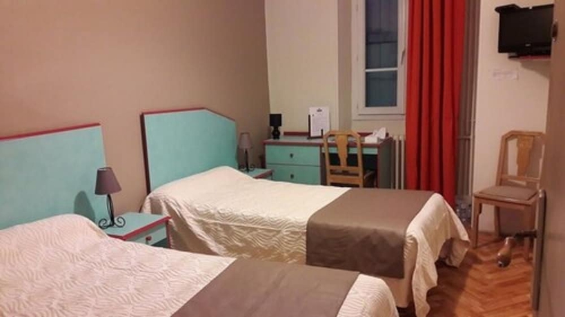 Imagen de la habitación del Hotel Le Boulevard, Mazamet. Foto 16