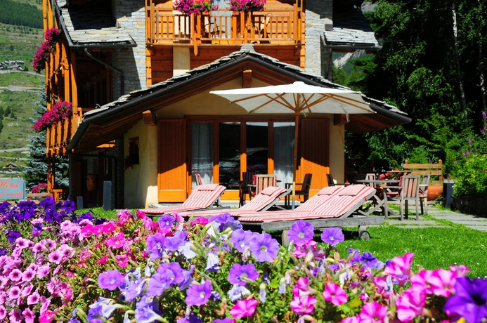 Imagen general del Hotel Le Bouquet. Foto 3