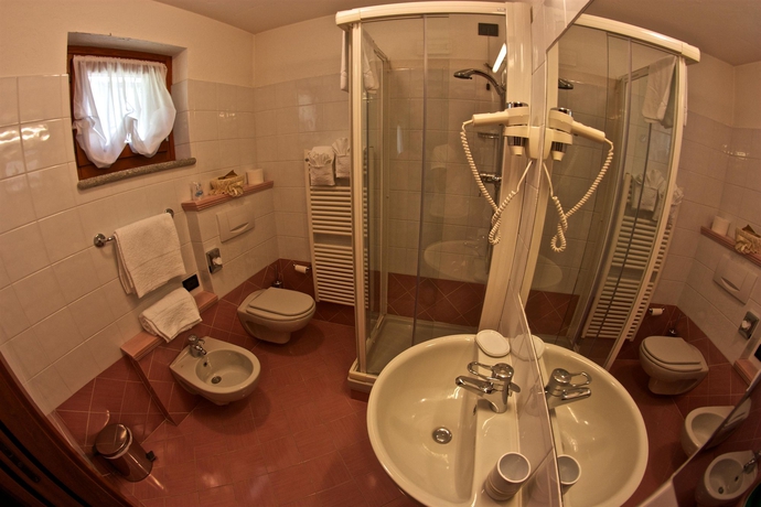 Imagen de la habitación del Hotel Le Bouquet. Foto 11