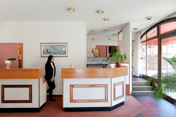 Imagen de los interiores del Hotel Le Bourgogne, Evian Les Bains. Foto 14