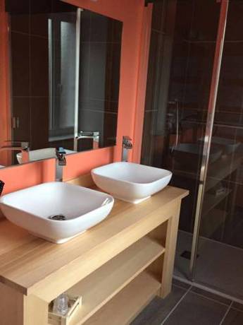 Imagen de la habitación del Hotel Le Bout Du Monde. Foto 4